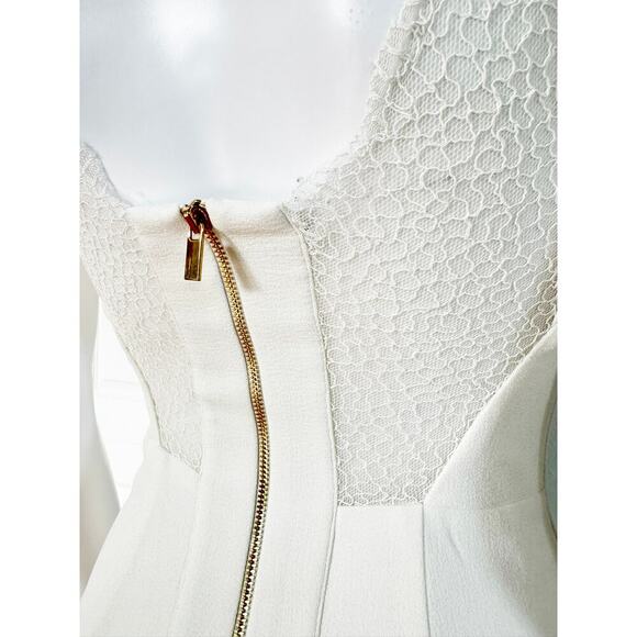 Rebecca Vallance Mermaid Lace Wedding Gown - Picture 9 of 11